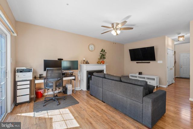 81 CHADWICK CIR, Eagleville, PA 19403