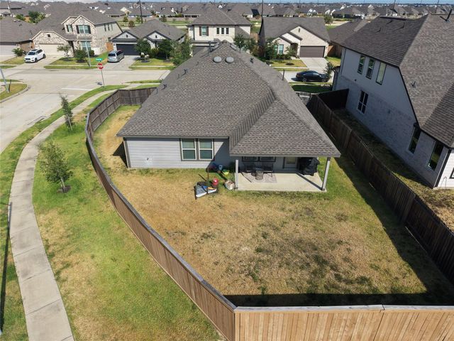 8446 Manta Ray Drive, Cypress, TX 77433