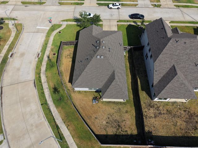 8446 Manta Ray Drive, Cypress, TX 77433