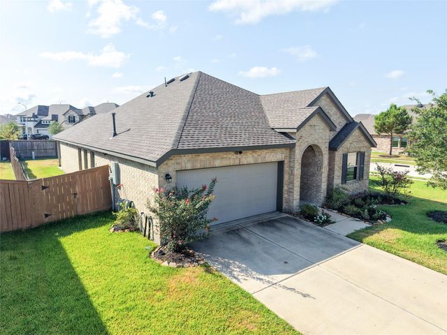8446 Manta Ray Drive, Cypress, TX 77433