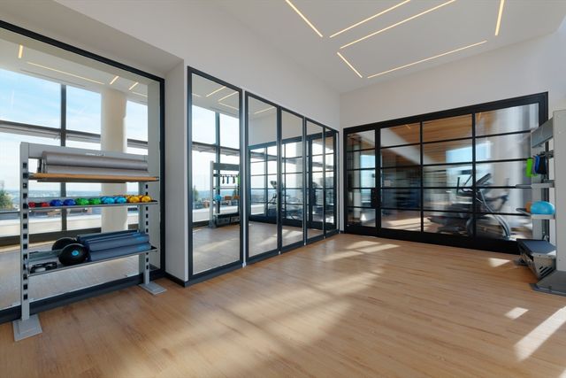 682 Atlantic Ave 39C, Boston, MA 02111