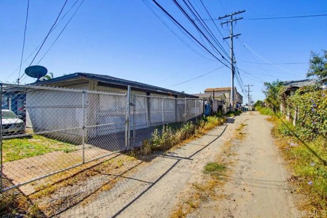 4220 Poplar Street, San Diego, CA 92105