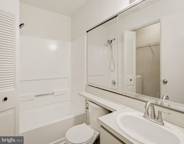 405 ATLANTA CT, Sewell, NJ 08080