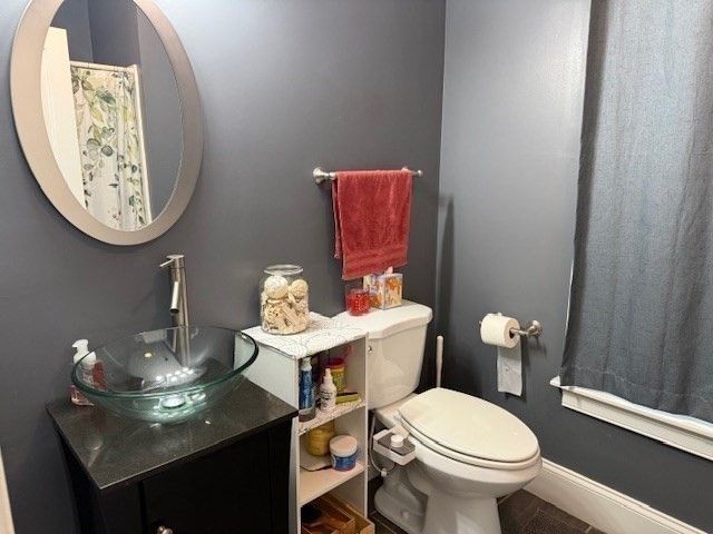 527 E 6th 1, Boston, MA 02127