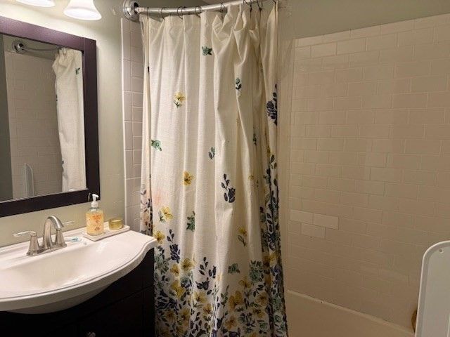 527 E 6th 1, Boston, MA 02127