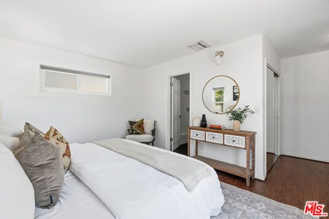 12495 Culver Boulevard, Los Angeles, CA 90066