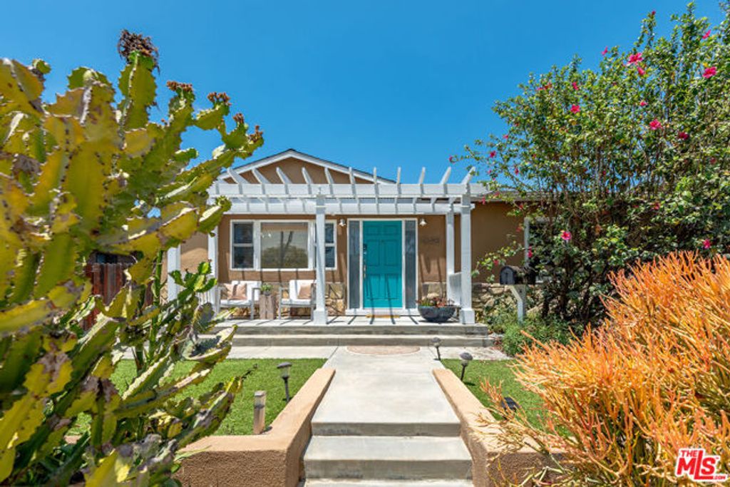 12495 Culver Boulevard, Los Angeles, CA 90066