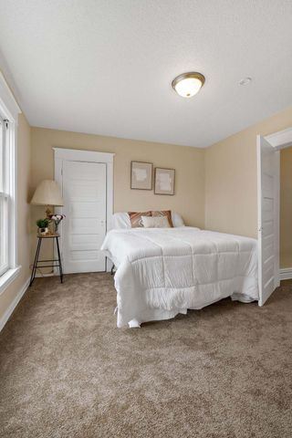 1484 Charles Avenue, Saint Paul, MN 55104