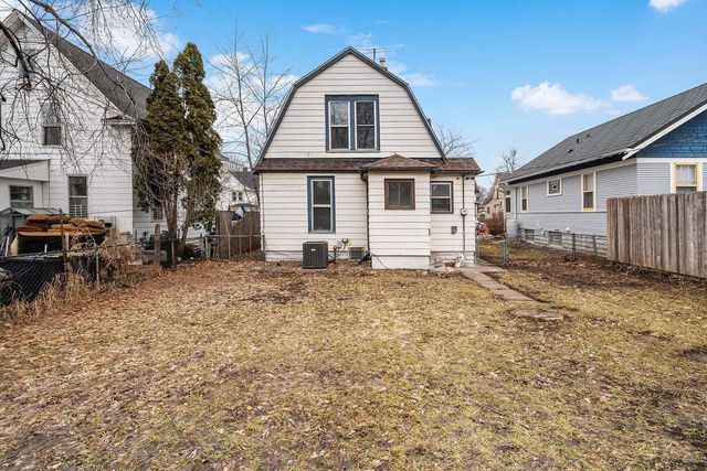 1484 Charles Avenue, Saint Paul, MN 55104