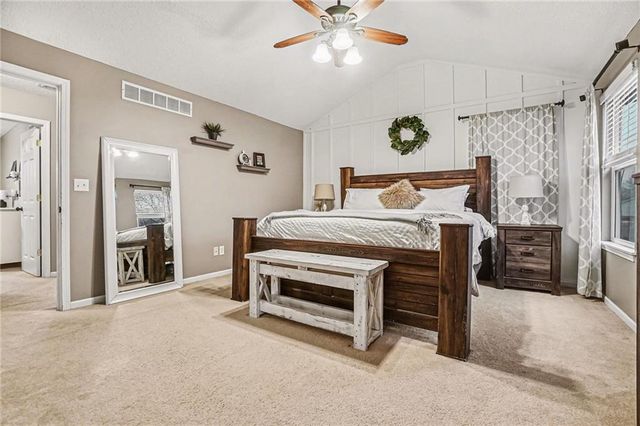 2204 Meadow Trail, St Joseph, MO 64503