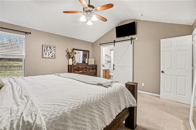 2204 Meadow Trail, St Joseph, MO 64503