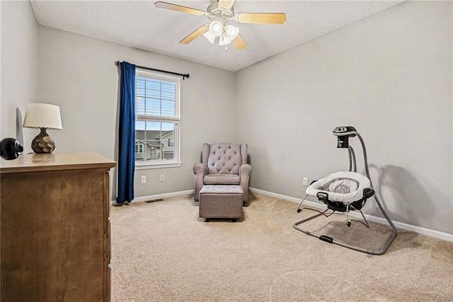 2204 Meadow Trail, St Joseph, MO 64503