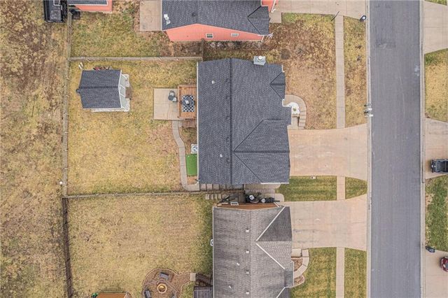 2204 Meadow Trail, St Joseph, MO 64503