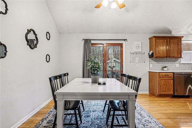 2204 Meadow Trail, St Joseph, MO 64503