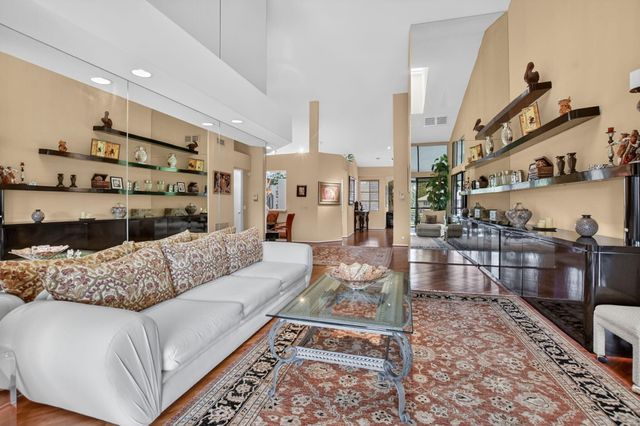 19884 Planters Boulevard B-102, Boca Raton, FL 33434