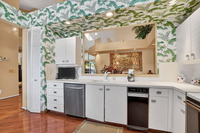 19884 Planters Boulevard B-102, Boca Raton, FL 33434