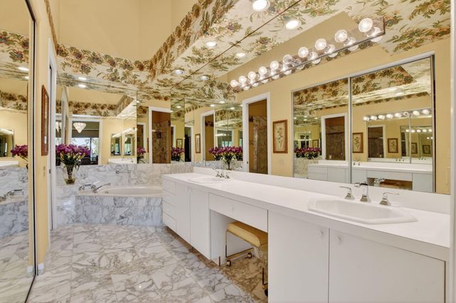 19884 Planters Boulevard B-102, Boca Raton, FL 33434