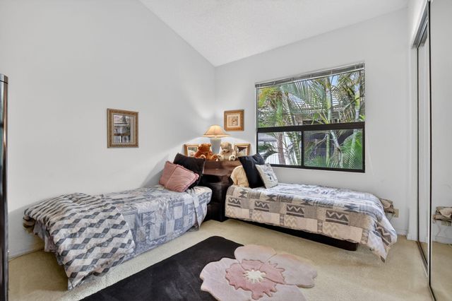 19884 Planters Boulevard B-102, Boca Raton, FL 33434