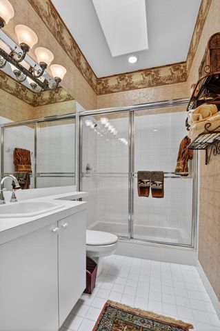 19884 Planters Boulevard B-102, Boca Raton, FL 33434