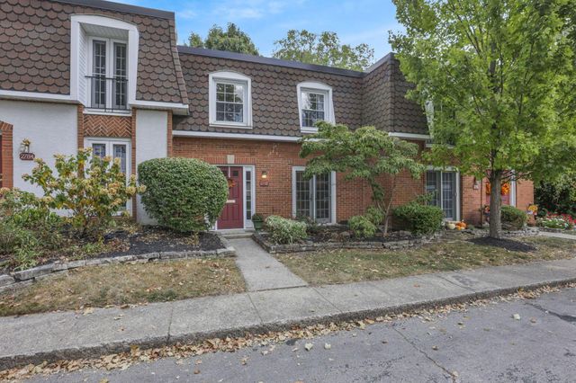 2782 Chateau Circle S, 45, Columbus, OH 43221