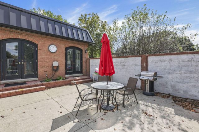 2782 Chateau Circle S, 45, Columbus, OH 43221