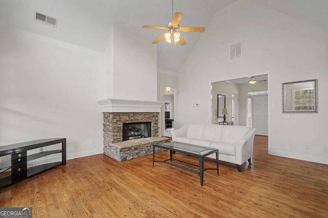 35 Applewood Lane, Taylorsville, GA 30178