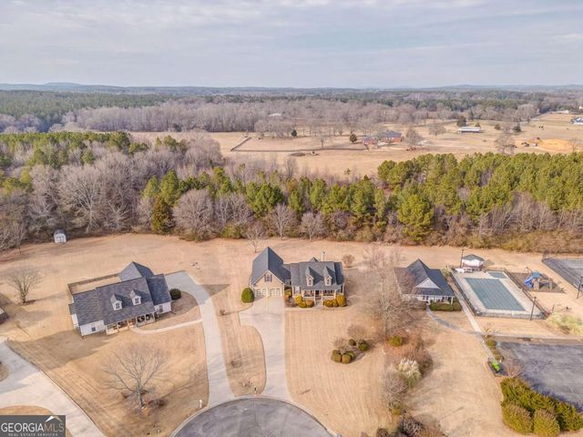 35 Applewood Lane, Taylorsville, GA 30178