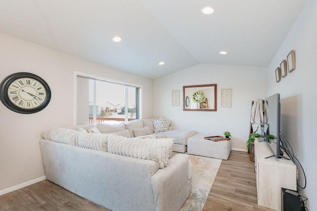 762 2nd Avenue, Horace, ND 58047