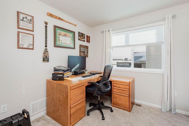 762 2nd Avenue, Horace, ND 58047