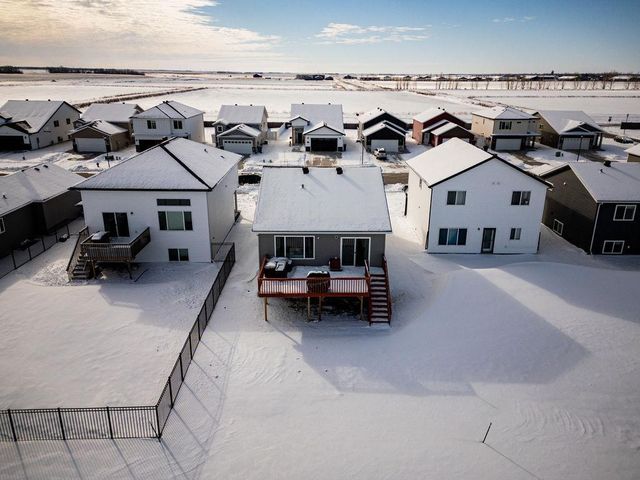 762 2nd Avenue, Horace, ND 58047