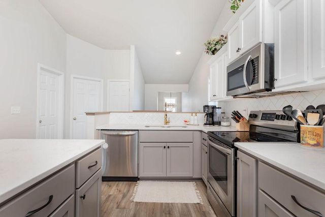 762 2nd Avenue, Horace, ND 58047