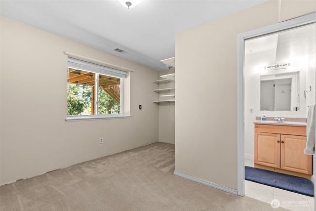 8710 61st Street W, University Place, WA 98467