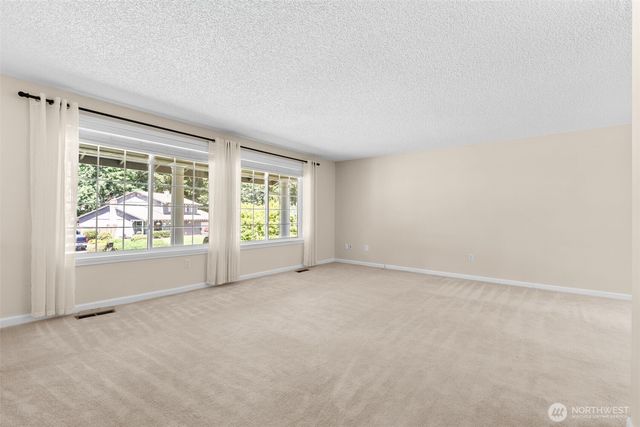 8710 61st Street W, University Place, WA 98467