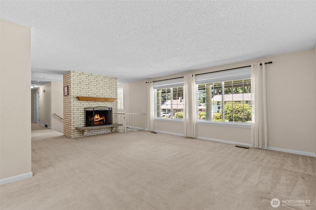 8710 61st Street W, University Place, WA 98467