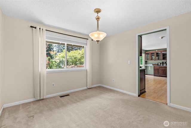 8710 61st Street W, University Place, WA 98467