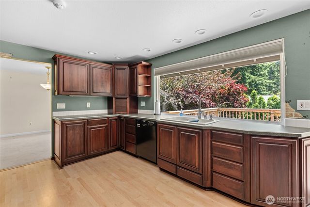 8710 61st Street W, University Place, WA 98467
