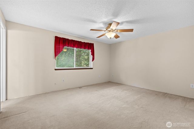 8710 61st Street W, University Place, WA 98467
