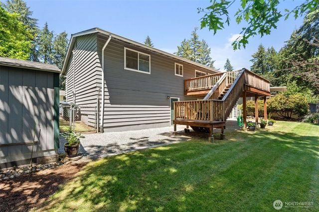 8710 61st Street W, University Place, WA 98467