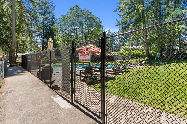 8710 61st Street W, University Place, WA 98467