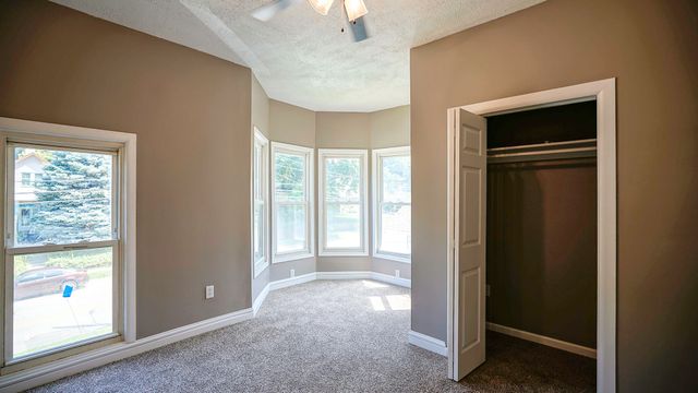 376 LINCOLN Avenue, Council Bluffs, IA 51503