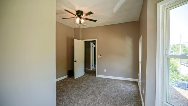 376 LINCOLN Avenue, Council Bluffs, IA 51503