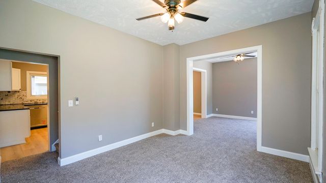 376 LINCOLN Avenue, Council Bluffs, IA 51503