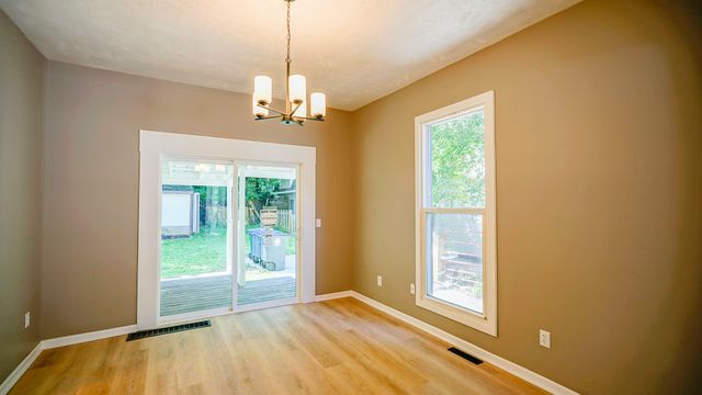 376 LINCOLN Avenue, Council Bluffs, IA 51503