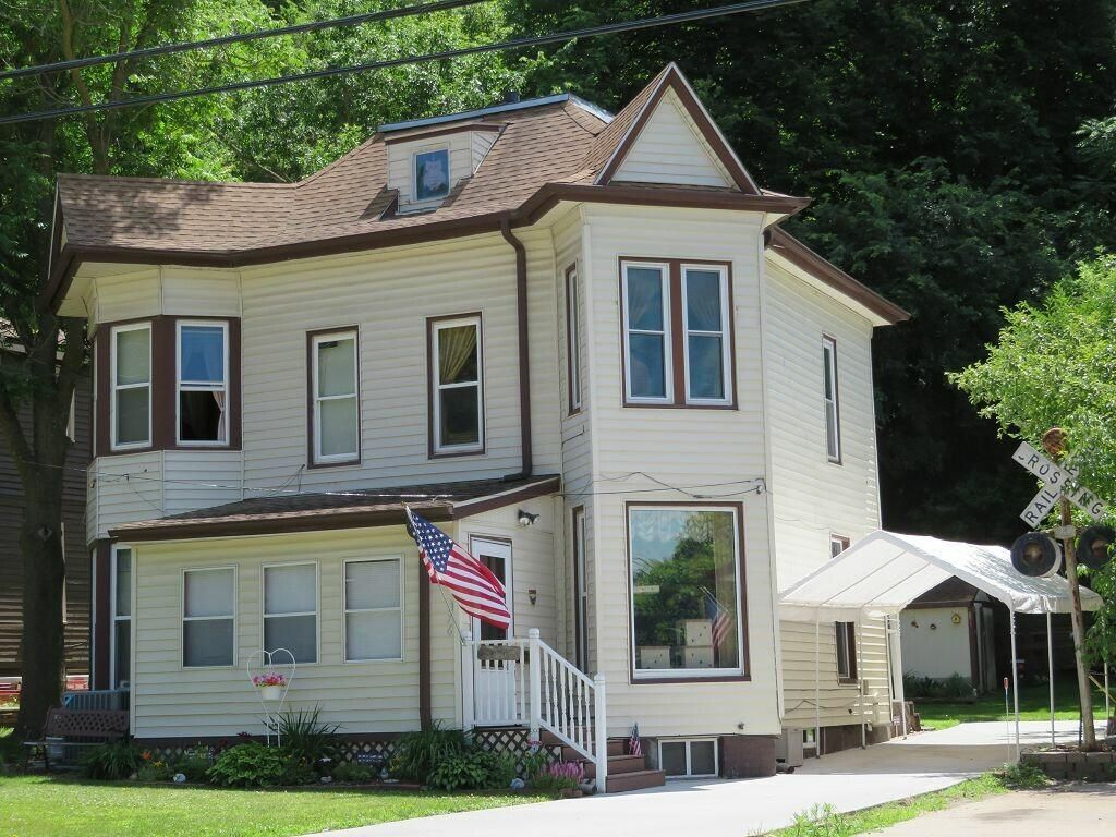 376 LINCOLN Avenue, Council Bluffs, IA 51503