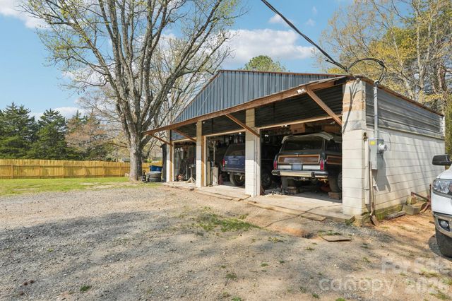 4531 Springs Road, Conover, NC 28613