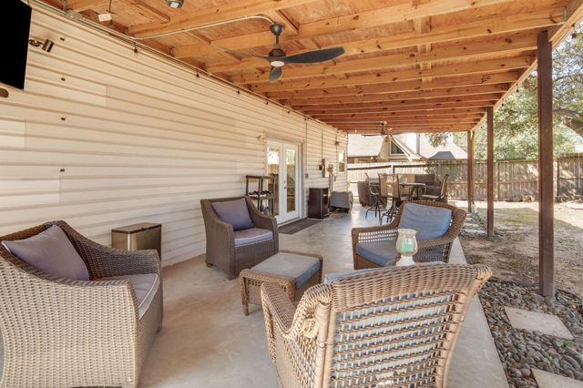 19530 Stamford Drive, Tomball, TX 77375