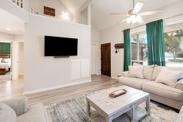 19530 Stamford Drive, Tomball, TX 77375