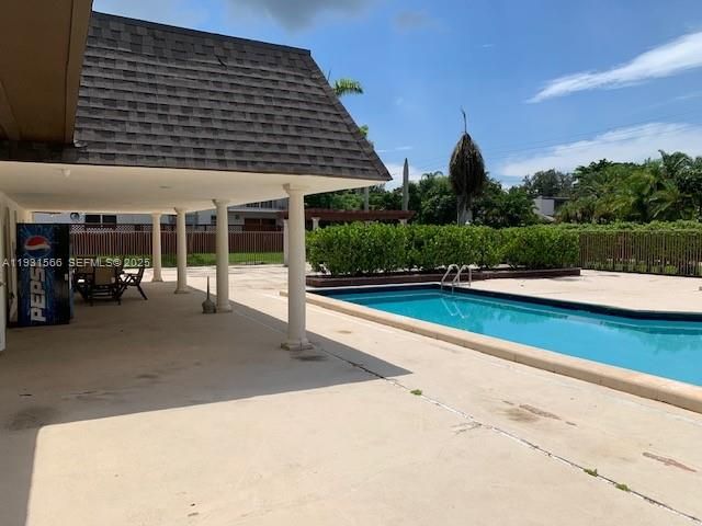 8475 SW 94th St 208E, Miami, FL 33156