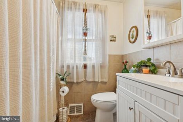 192 GREENE RD, Warminster, PA 18974