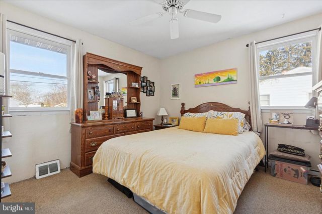 192 GREENE RD, Warminster, PA 18974